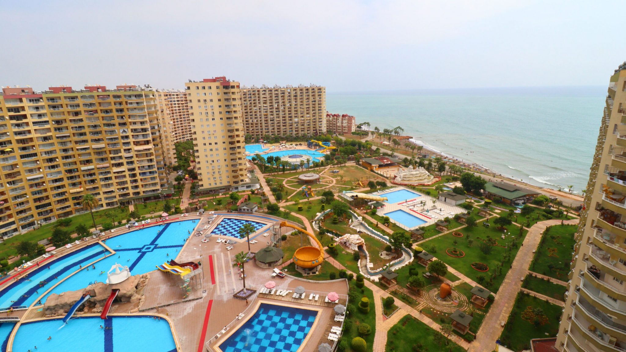 Mersin Erdemli Tömük Flamingo 8 Sitesi Eşyalı Satılık 3+1 Daire