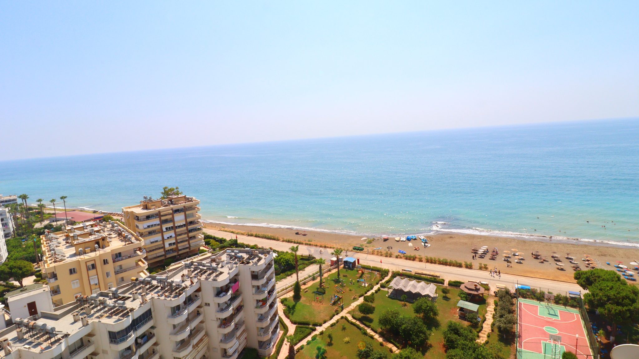 Mersin Erdemli Tömük Gondol 1 Sitesi Ahşap Teraslı Satılık 2+1 Daire