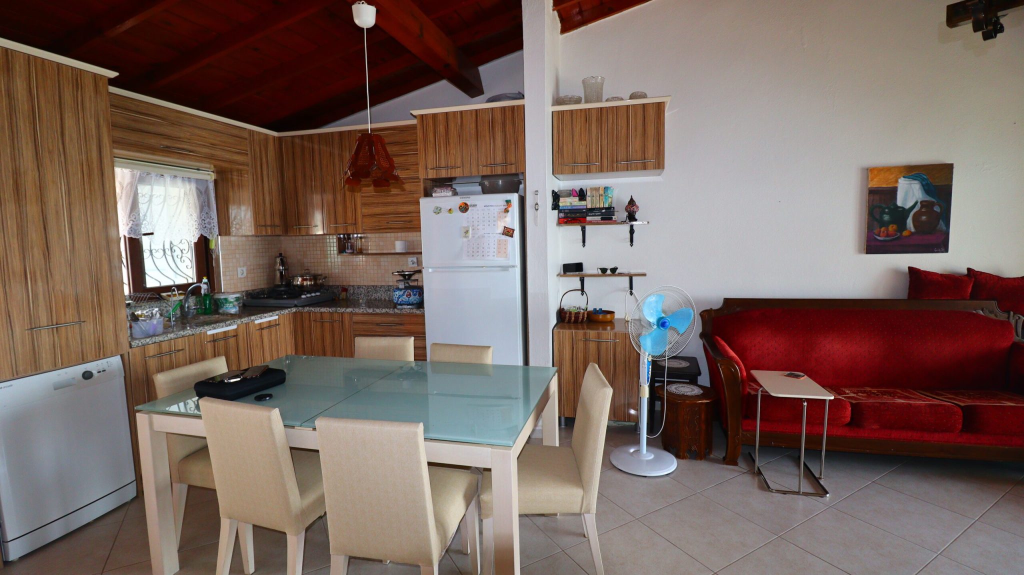 Mersin Erdemli Tömük Gondol 1 Sitesi Ahşap Teraslı Satılık 2+1 Daire