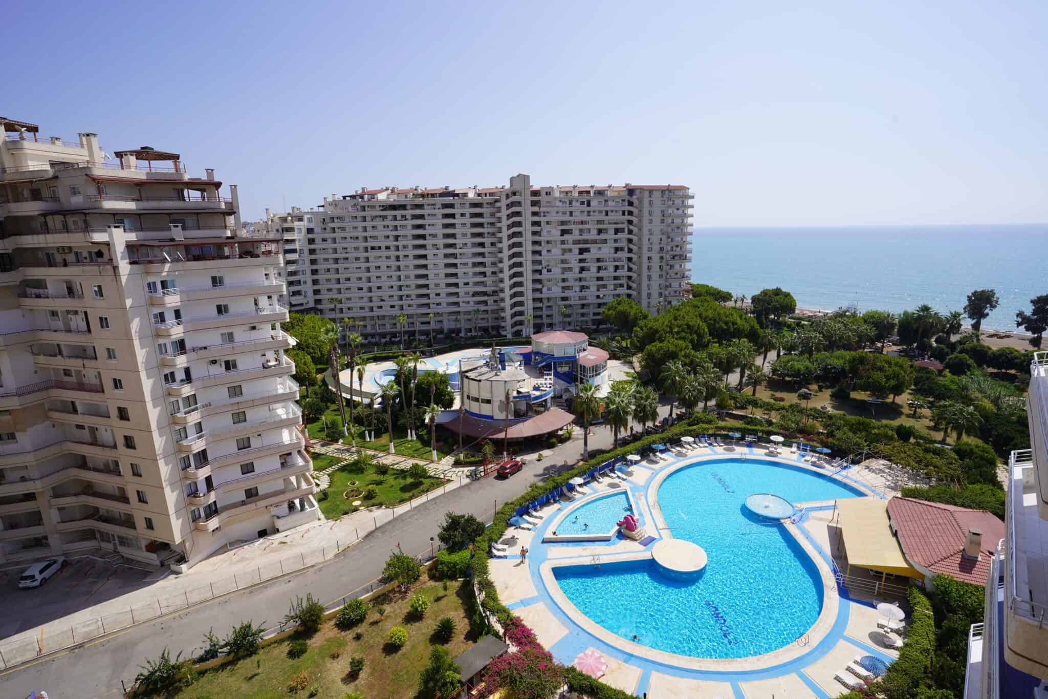 Mersin Erdemli Tömük Gondol 2 Sitesi Denize Sıfır Eşyalı Satılık 1+1 Daire