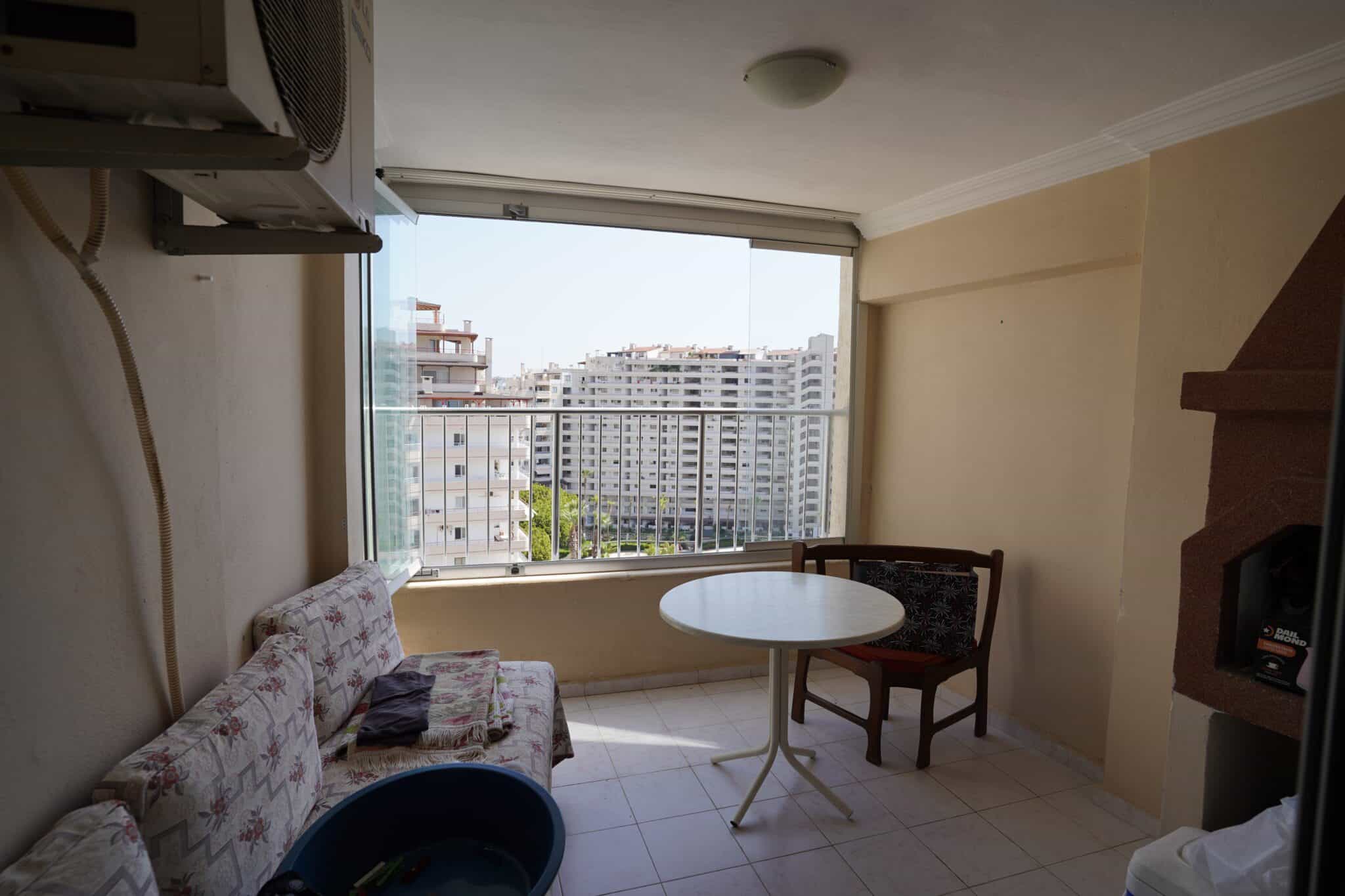 Mersin Erdemli Tömük Gondol 2 Sitesi Denize Sıfır Eşyalı Satılık 1+1 Daire