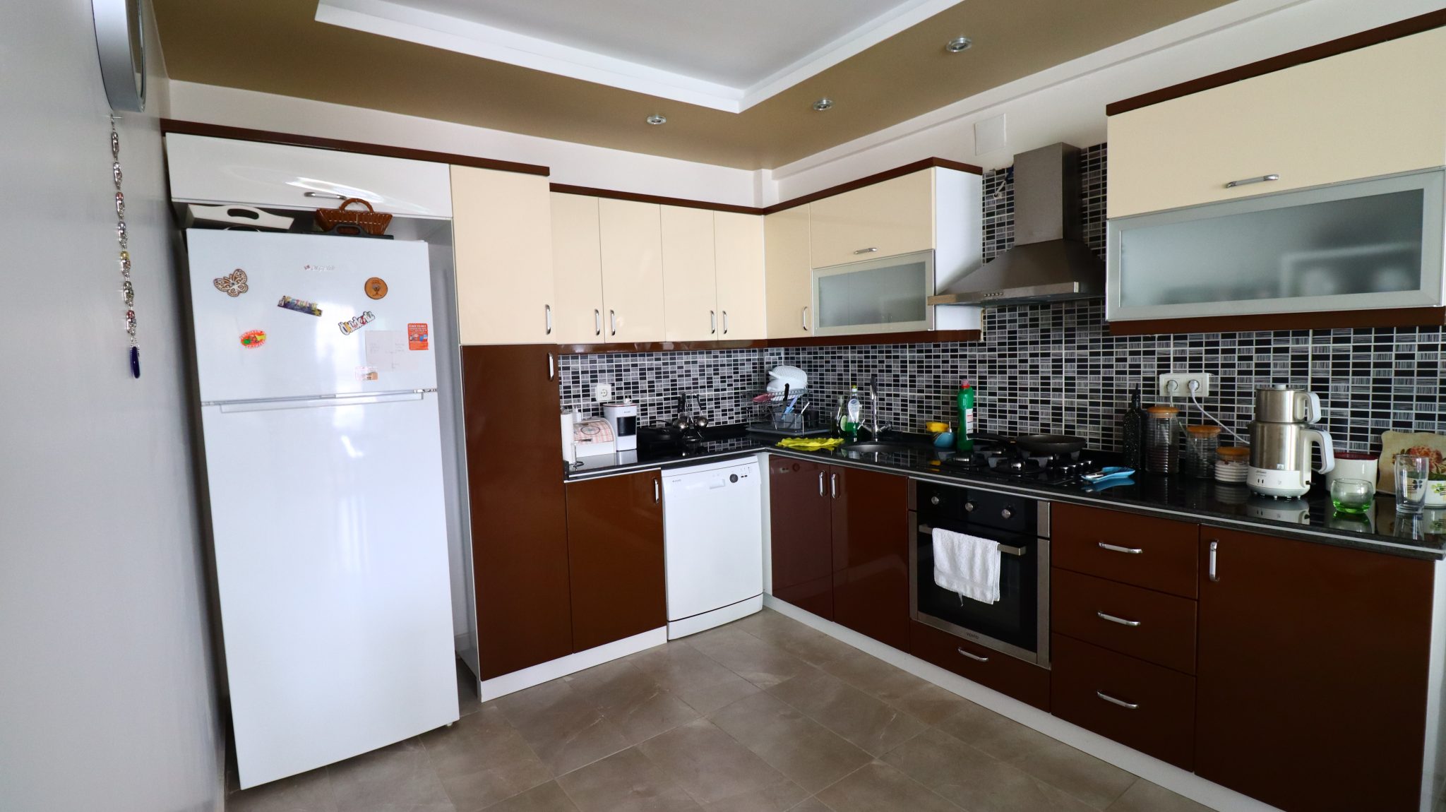 Mersin Erdemli Tömük Assa Sitesi Möblierte 2+1 Wohnung zu verkaufen