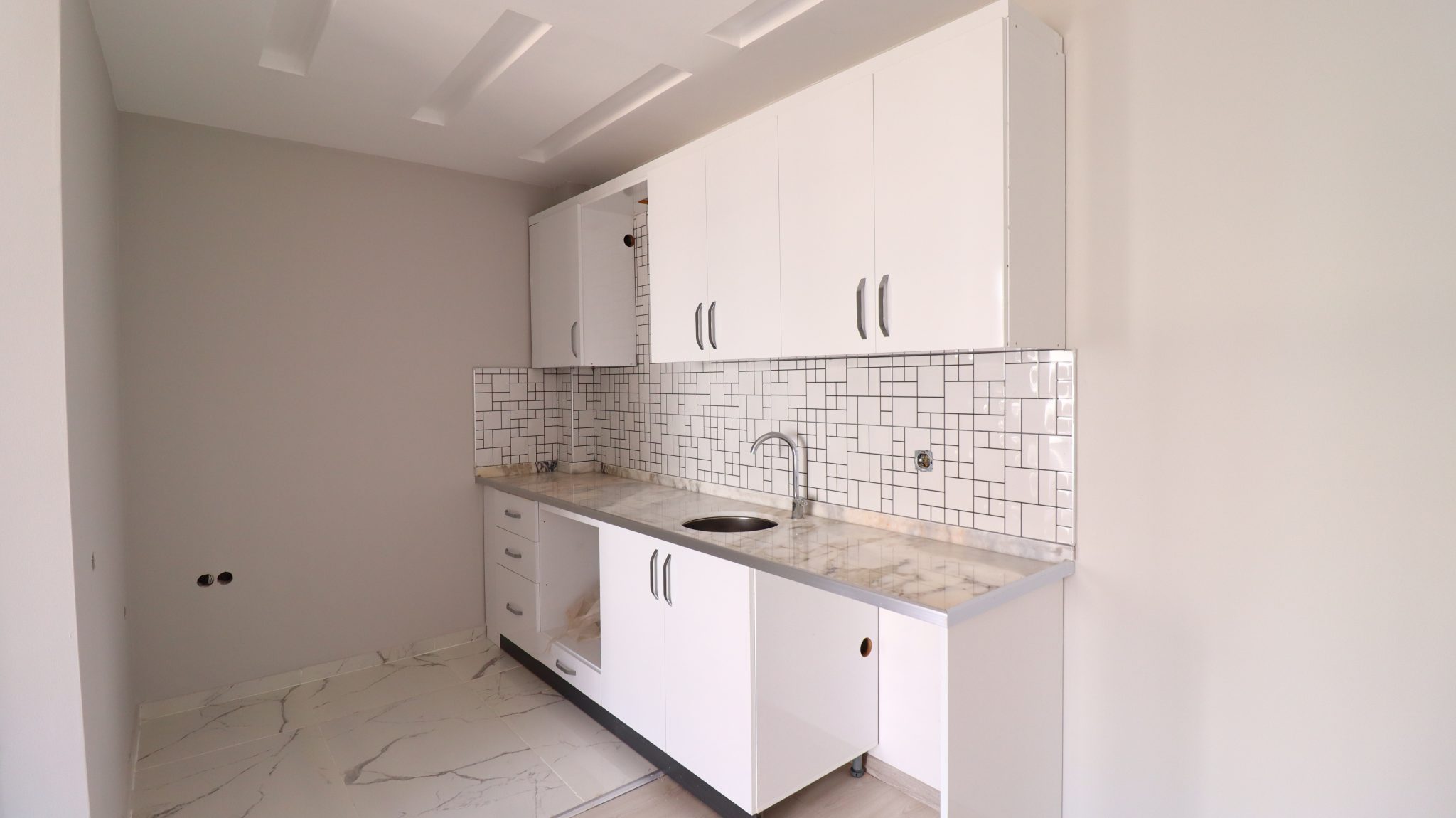 2+1 New Flat for Sale in Mersin Erdemli Alata
