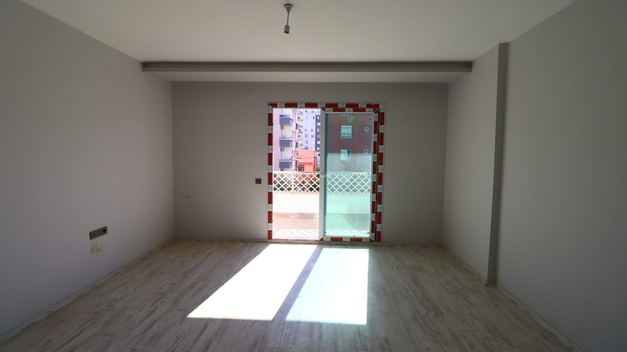 Mersin Erdemli Aşşağı Alata Satılık Sıfır 1+1 Daire