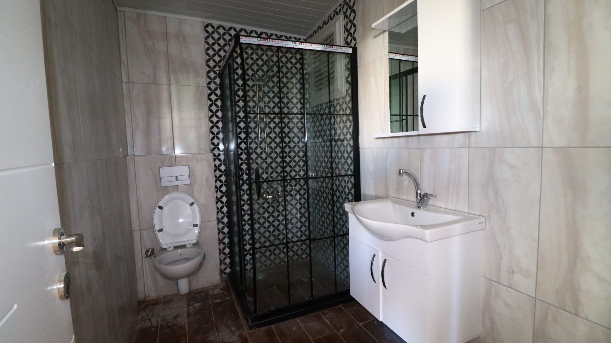 1+1 Flat For Sale In Mersin Erdemli Alata Near The Sea