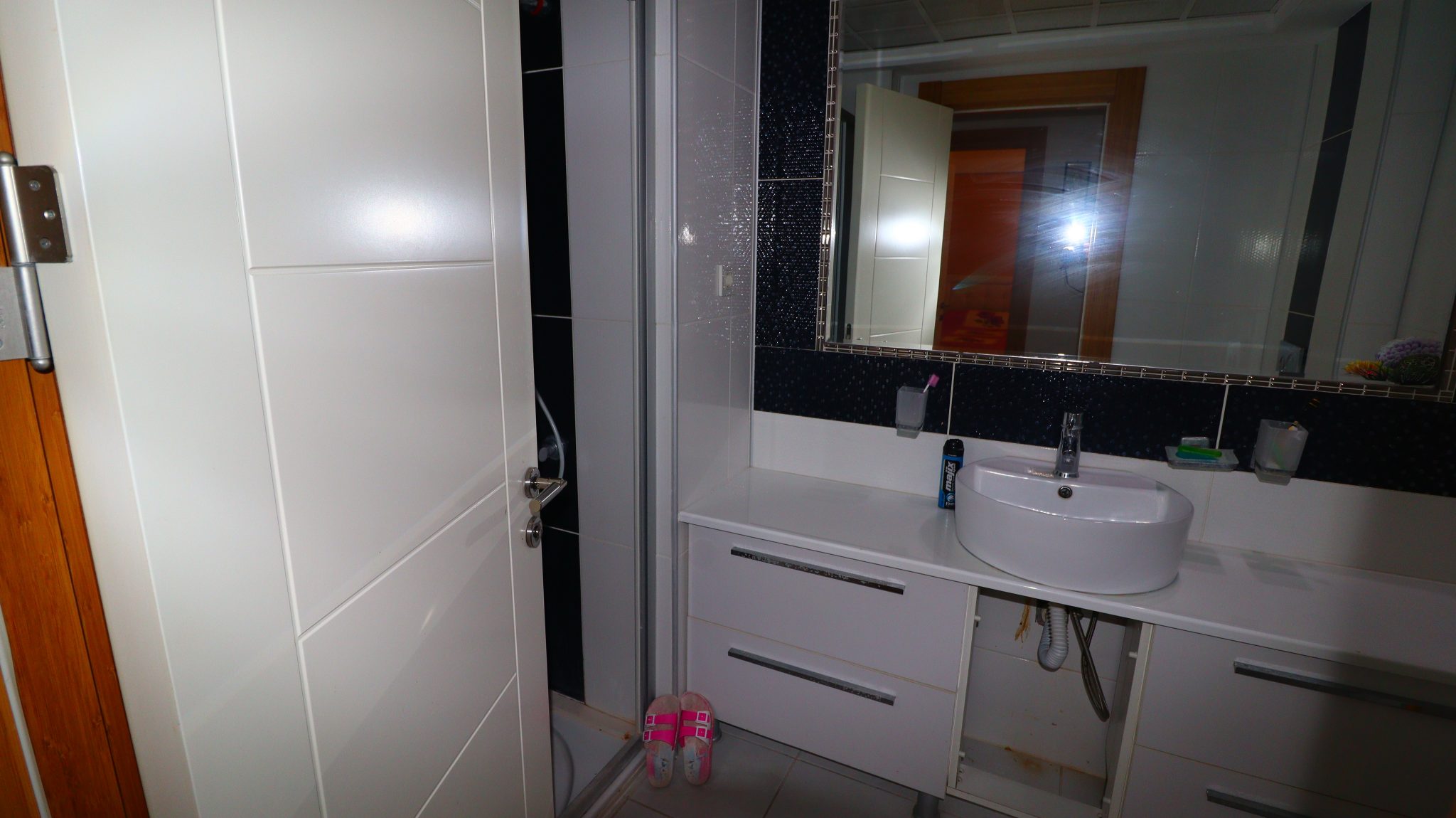 Mersin Erdemli Fountain Liparis Sunflowers 1 Furnished 3+1 Flat for Sale