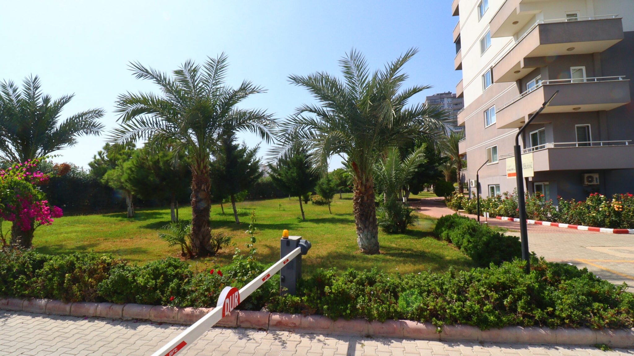 Mersin Erdemli Çeşmeli Liparis Sunflowers 1 Eşyalı Satılık 3+1 Daire