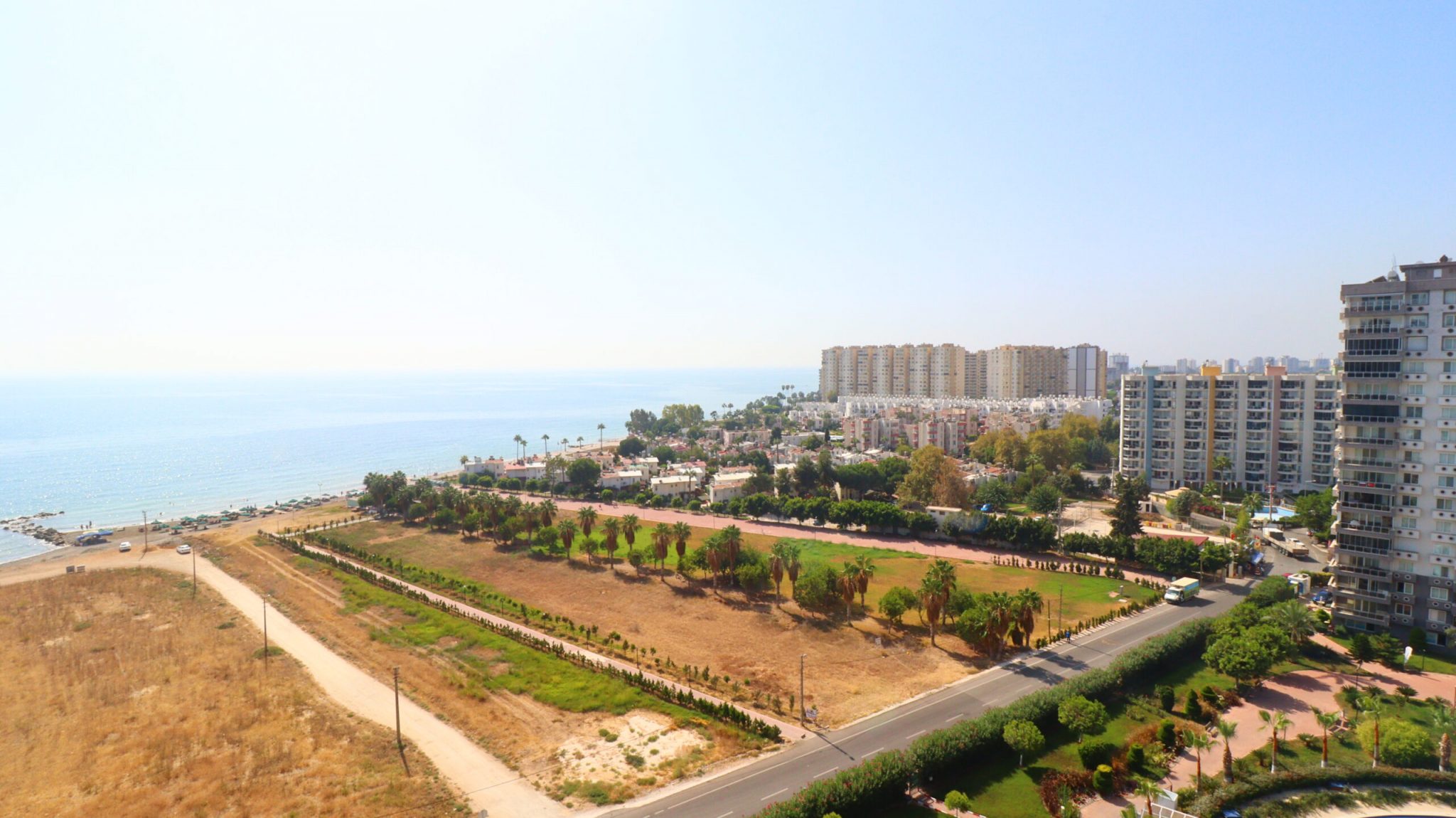 Mersin Erdemli Çeşmeli Liparis Sunflowers 1 Eşyalı Satılık 3+1 Daire
