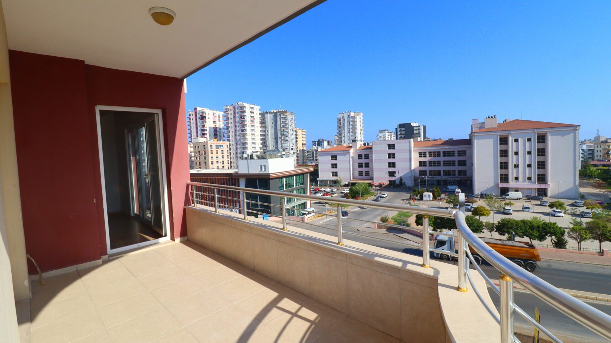 Mersin Erdemli Devlet Hastanesi Karşısı Satılık 3+1 Geniş Daire