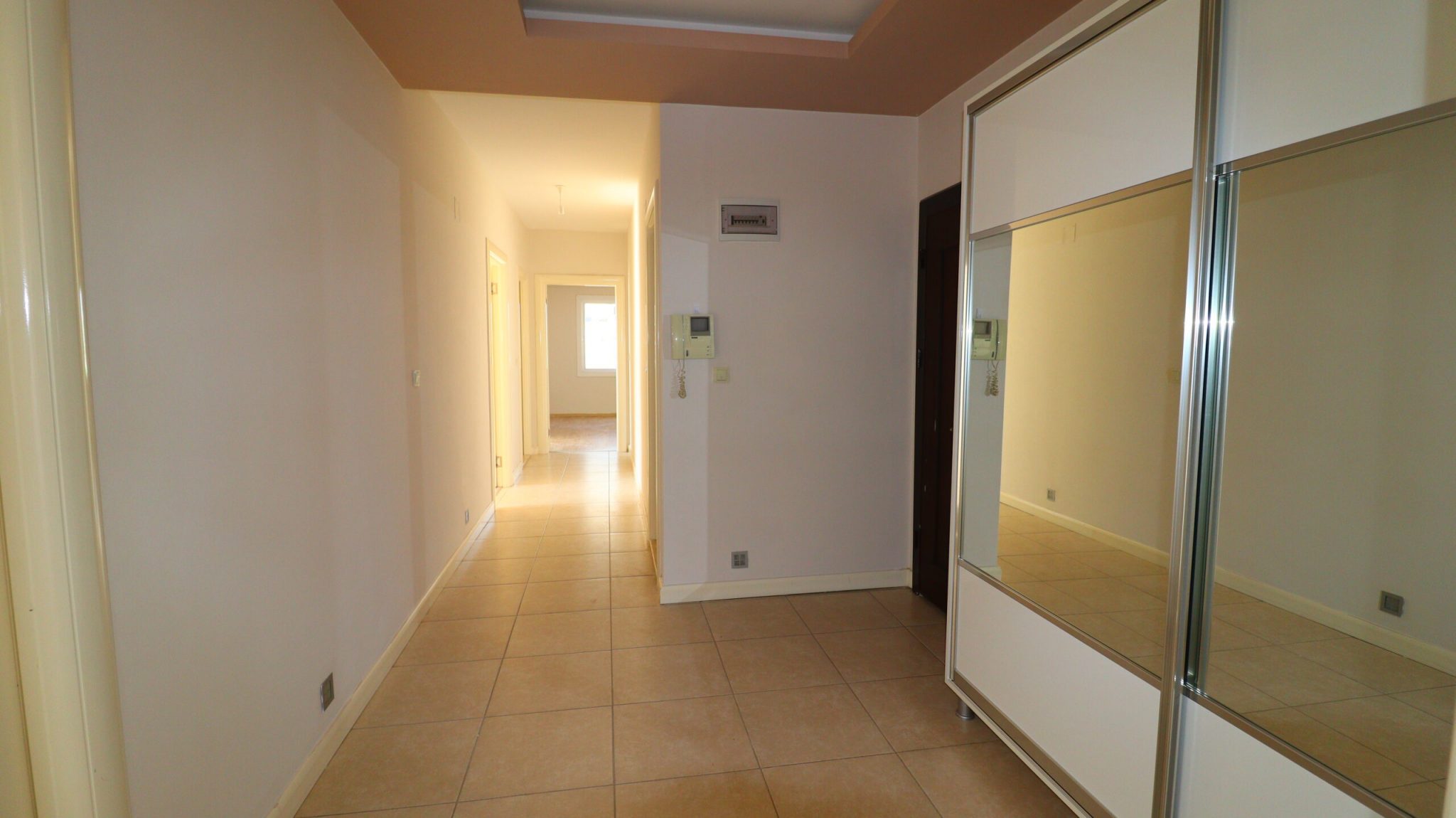 Mersin Erdemli Devlet Hastanesi Karşısı Satılık 3+1 Geniş Daire