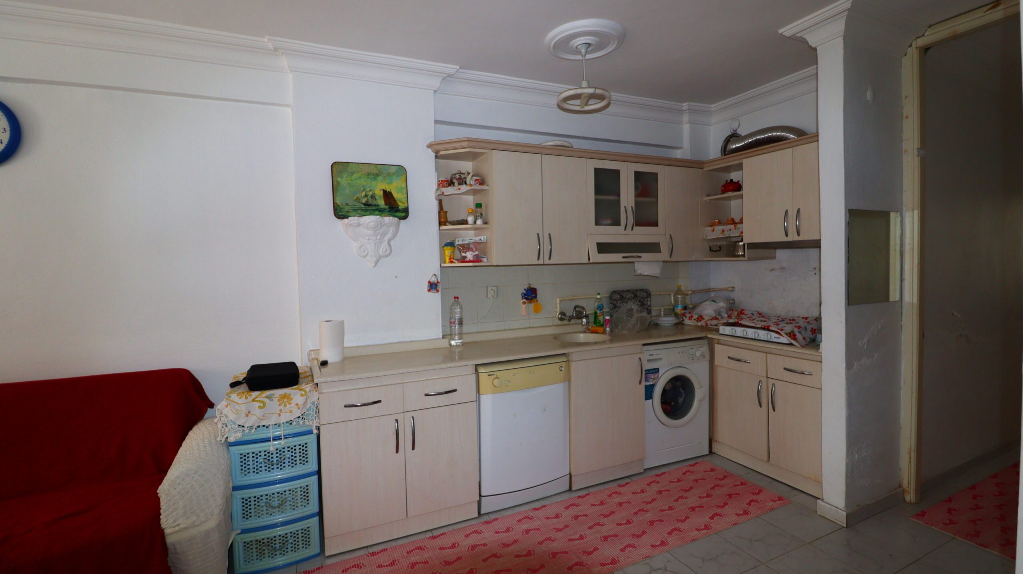 Mersin Erdemli Kocahasanlı Denize 50 Metre Kiralık 1+1 Eşyalı Daire