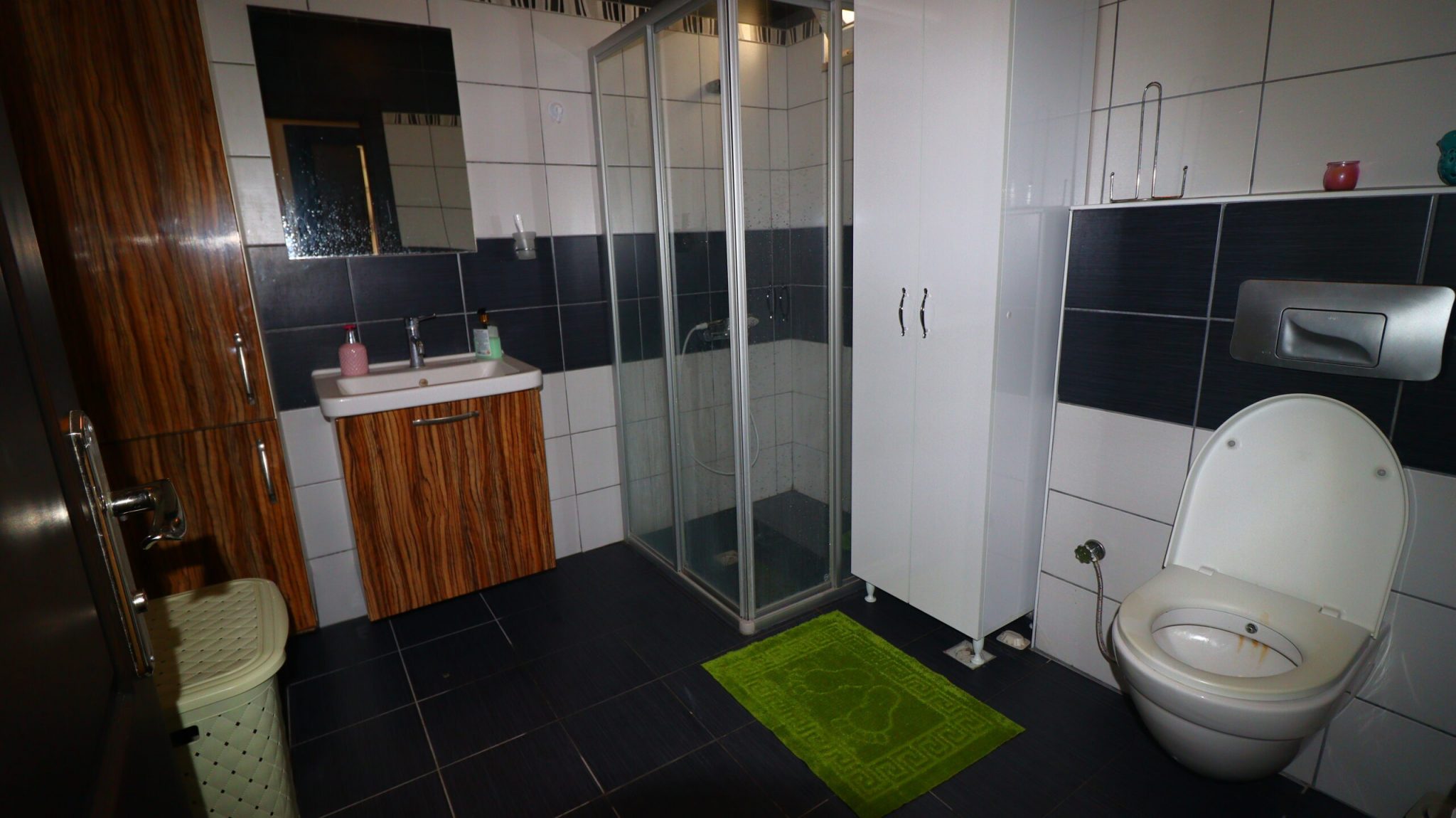 Mersin Erdemli Kumkuyu Altınportakal Eşyalı Satılık 3+1 Yeni Bloklarda Daire
