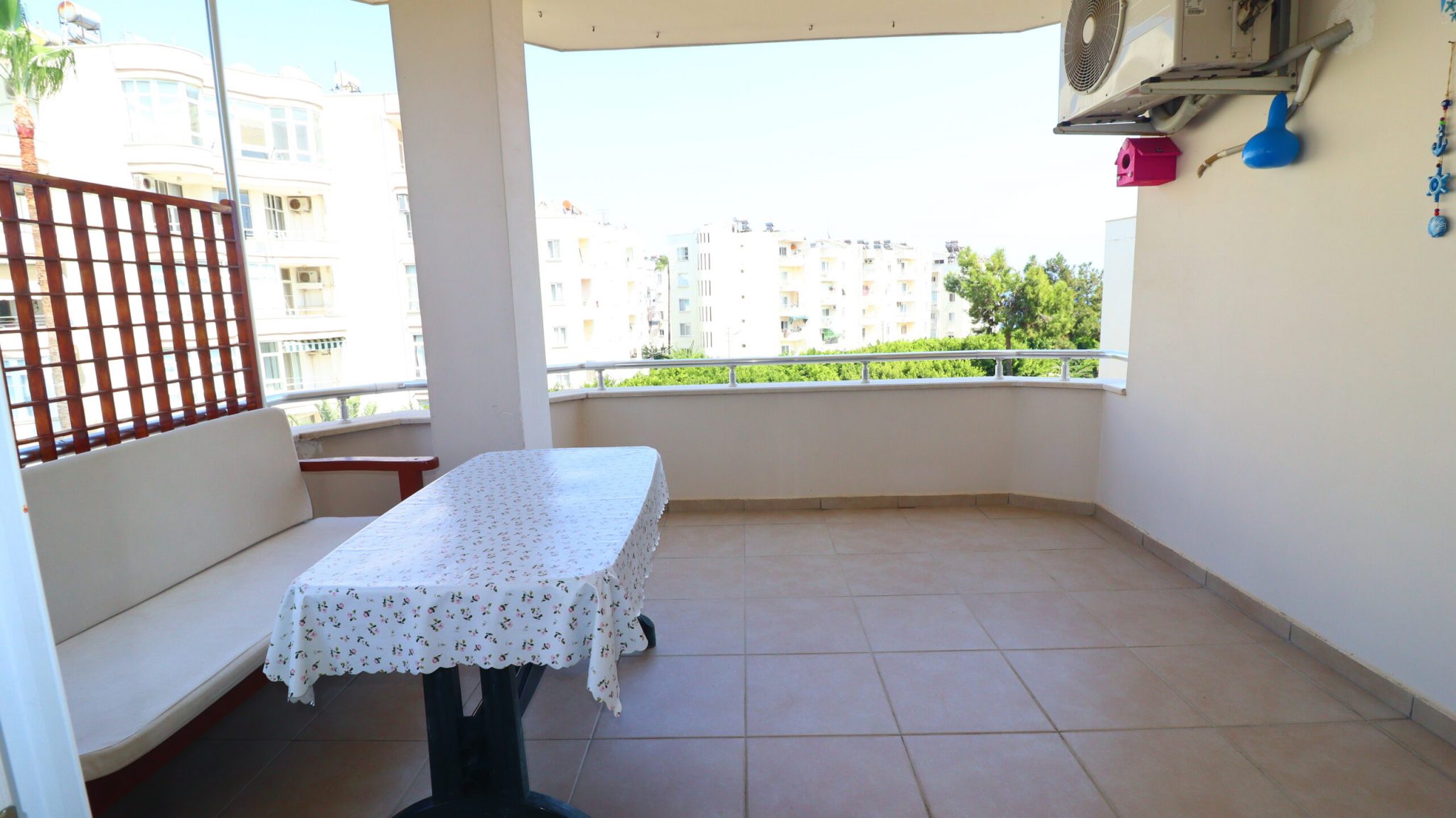 Mersin Erdemli Kumkuyu Altınportakal Eşyalı Satılık 3+1 Yeni Bloklarda Daire