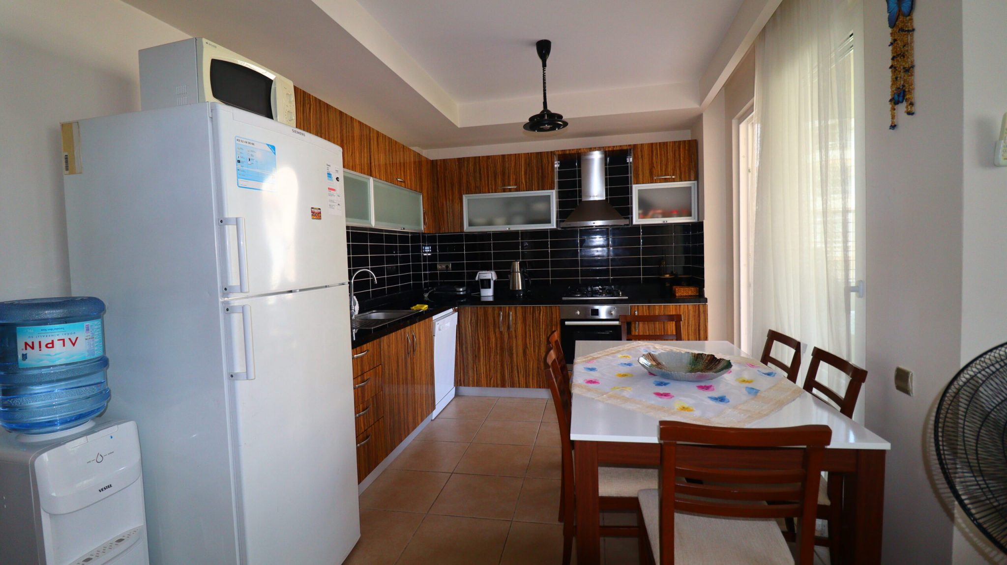 Mersin Erdemli Kumkuyu Altınportakal Eşyalı Satılık 3+1 Yeni Bloklarda Daire