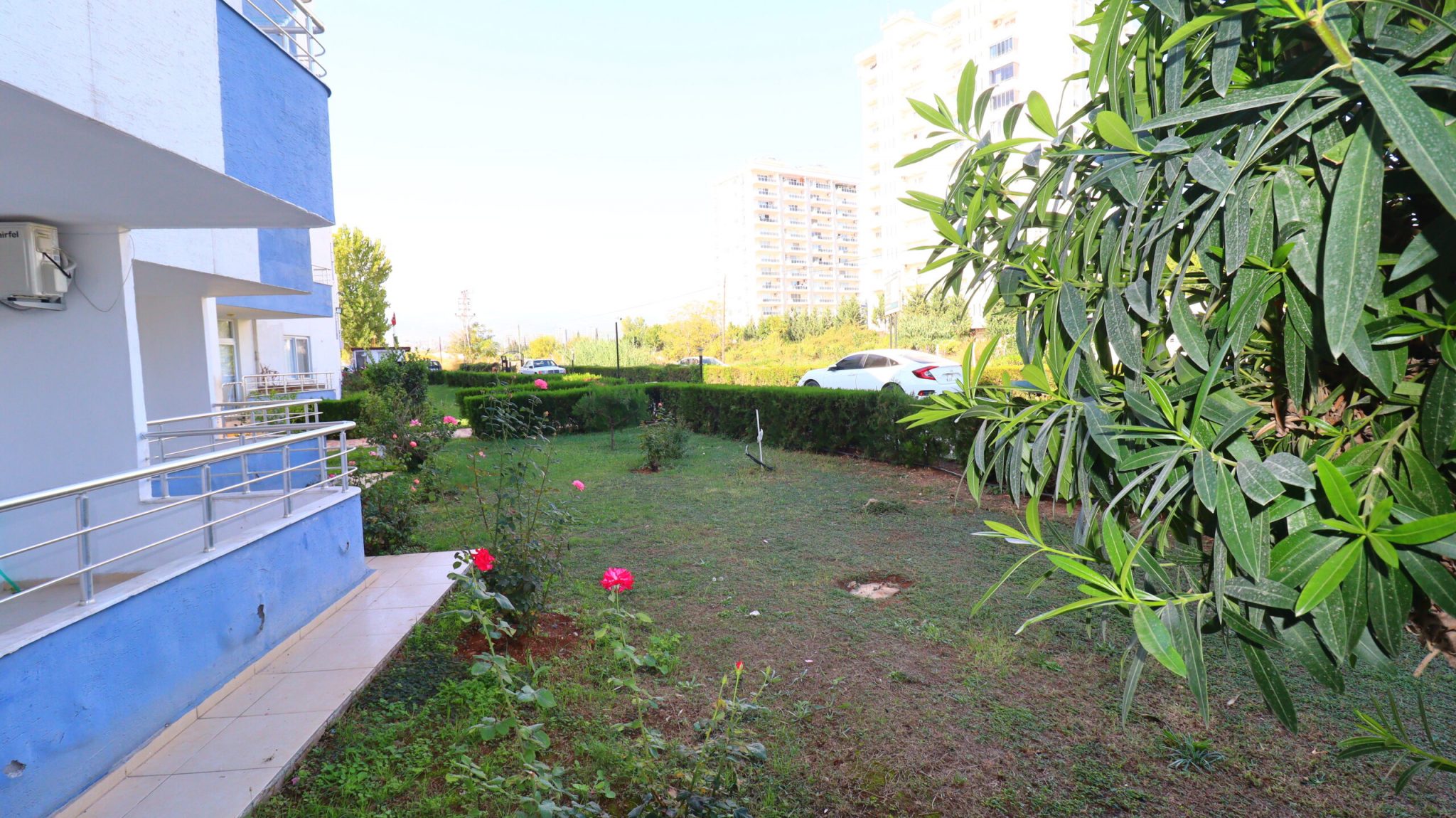 Çeşmeli Adakoğlu Danize Sıfır Site İçinde Eşyalı Satılık 3+1 Dubleks Daire