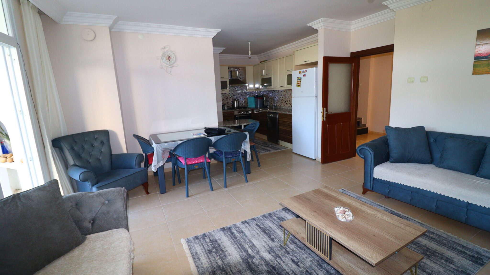 Çeşmeli Adakoğlu Danize Sıfır Site İçinde Eşyalı Satılık 3+1 Dubleks Daire