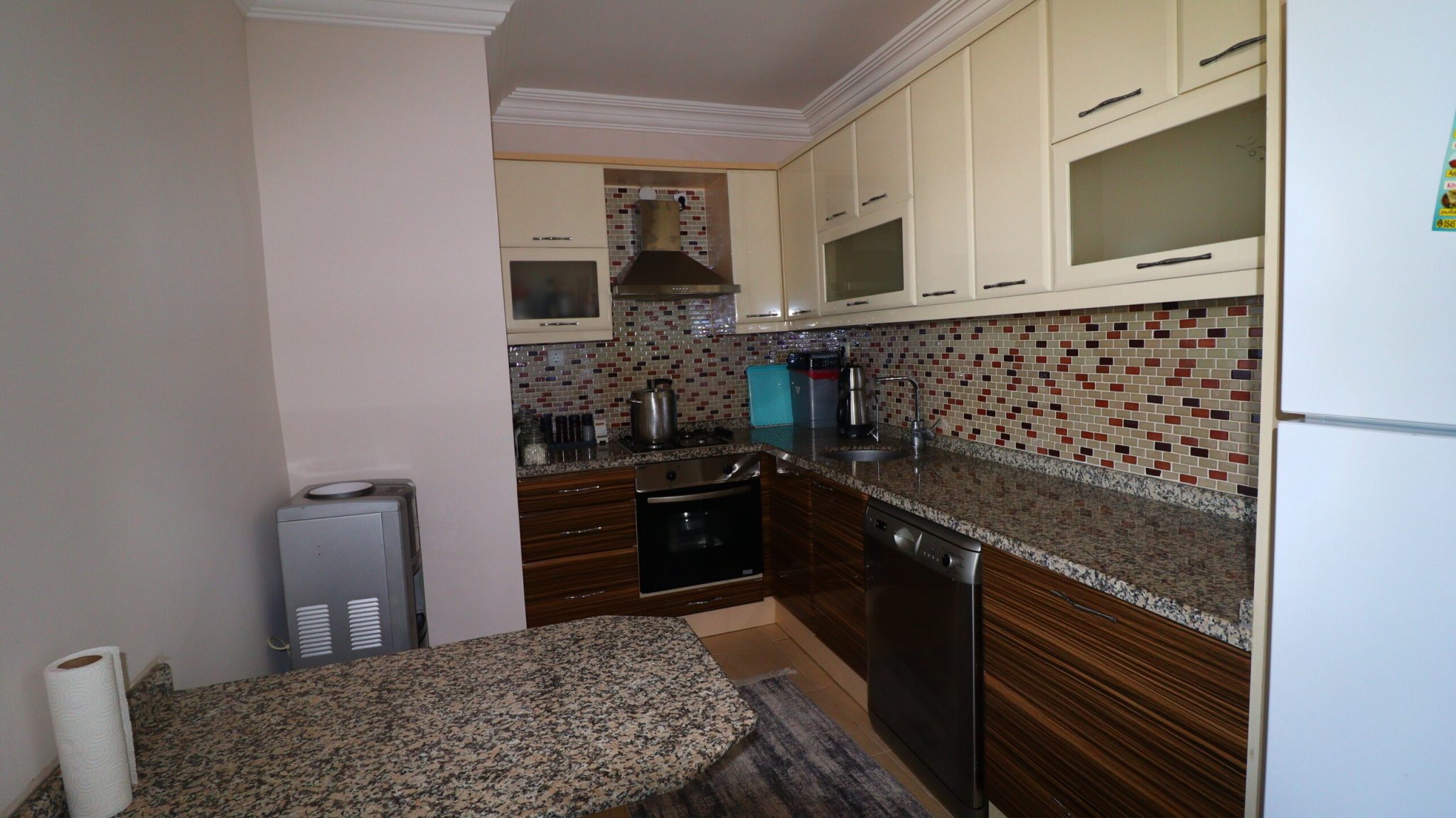 Çeşmeli Adakoğlu Danize Sıfır Site İçinde Eşyalı Satılık 3+1 Dubleks Daire