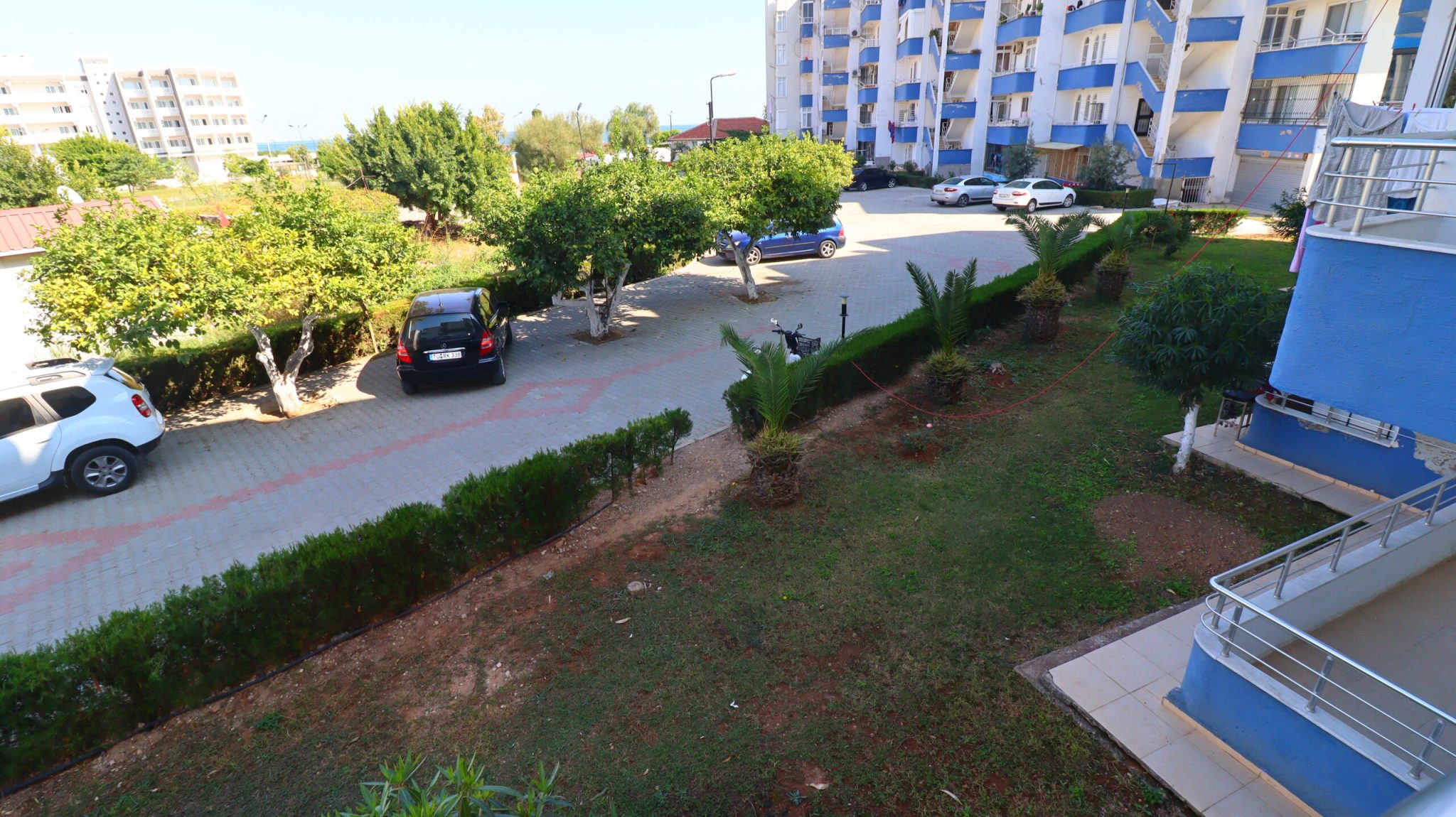 Çeşmeli Adakoğlu Danize Sıfır Site İçinde Eşyalı Satılık 3+1 Dubleks Daire