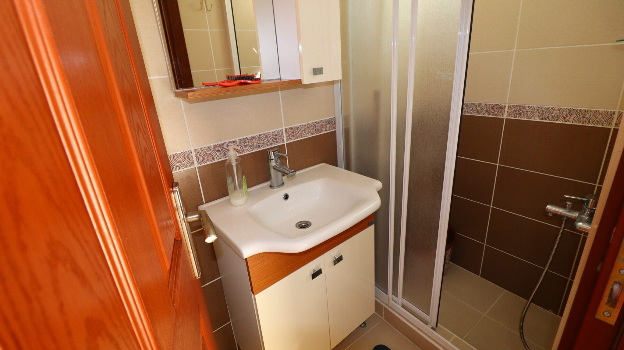 Çeşmeli Adakoğlu Danize Sıfır Site İçinde Eşyalı Satılık 3+1 Dubleks Daire