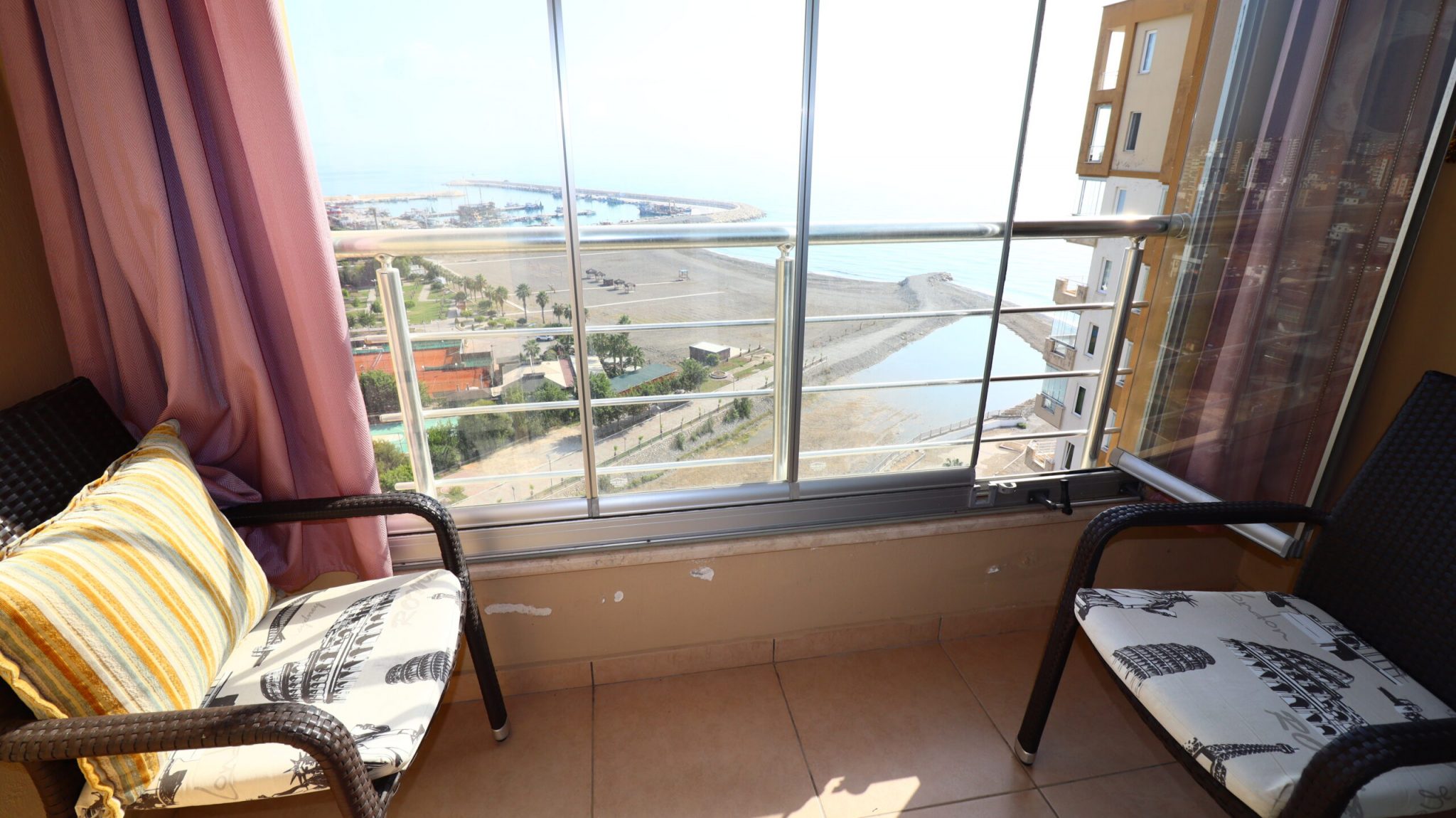 Mersin Erdemli Alata Park Sitesi Denize Sıfır 4+1 Satılık Daire