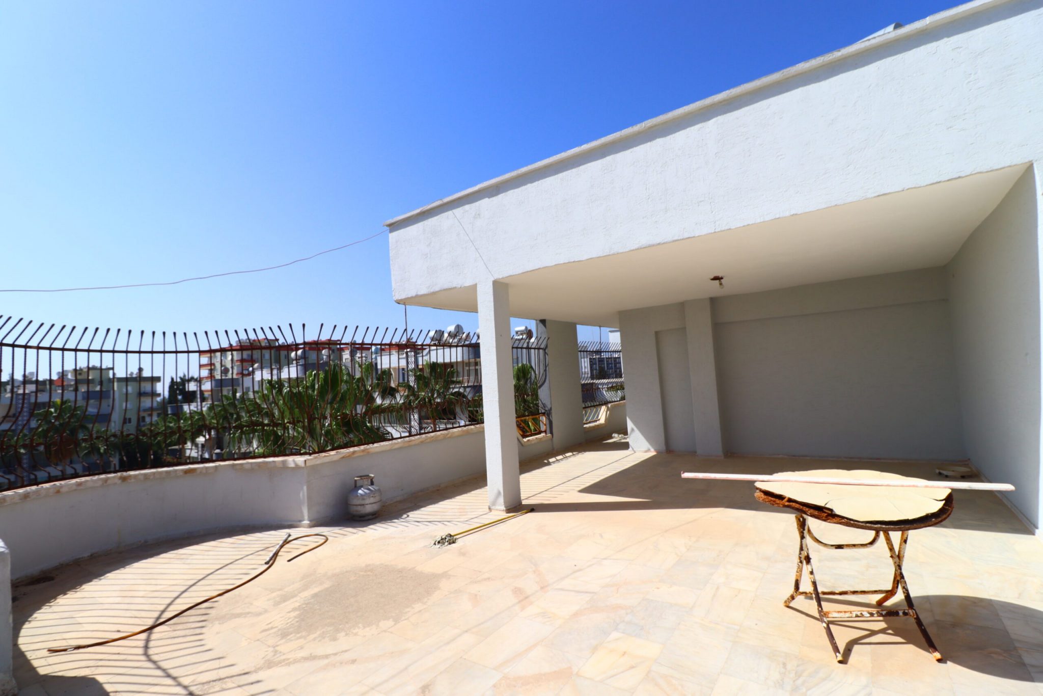 Mersin Erdemli Kargıpınarı Bahama Sitesi Satılık 3+1 Teras Katı Daire