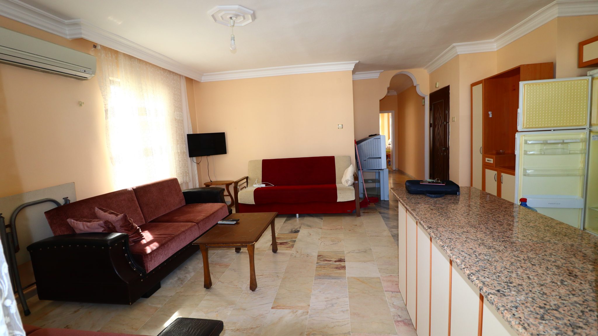 Mersin Erdemli Kumkuyu Alkent Sitesi Möblierte 2+1 Wohnung zu verkaufen