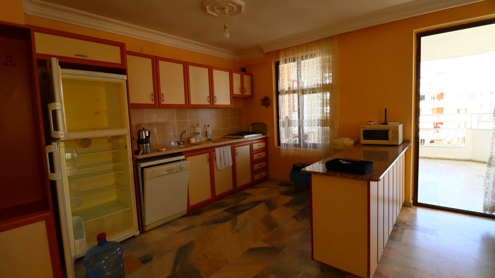 Mersin Erdemli Kumkuyu Alkent Sitesi Eşyalı Satılık 2+1 Daire