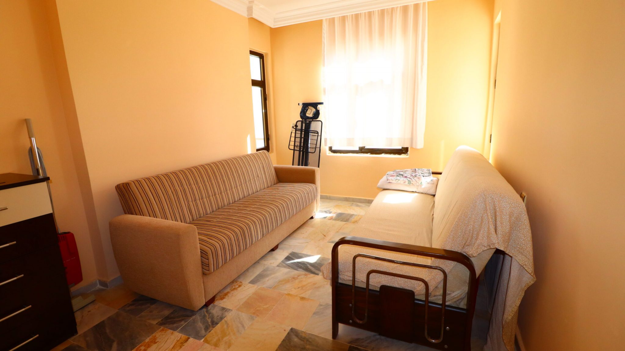Mersin Erdemli Kumkuyu Alkent Sitesi Eşyalı Satılık 2+1 Daire