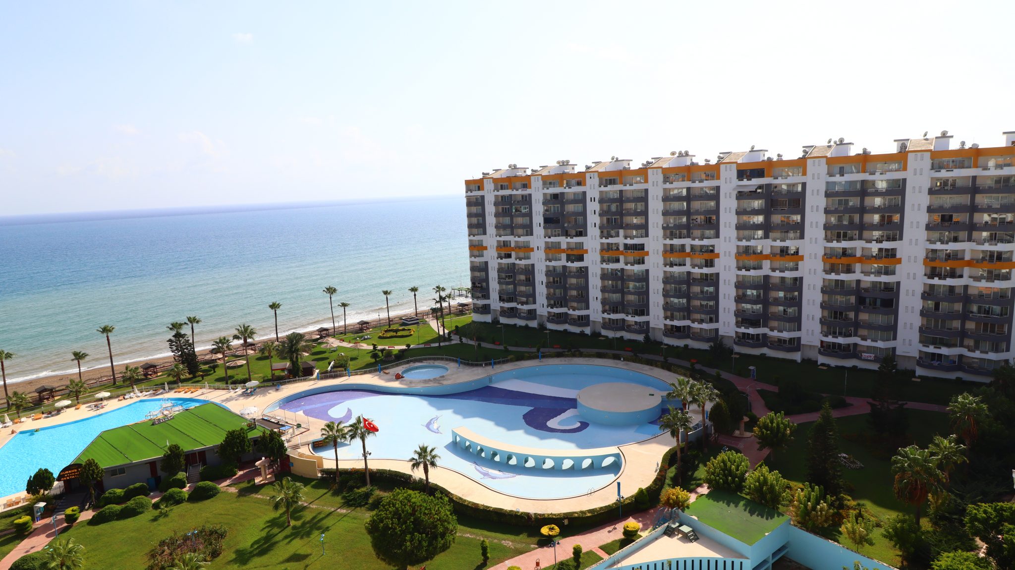 Mersin Erdemli Kargipınarı Queenaba Site 3+1 Geeignete Wohnung zu verkaufen