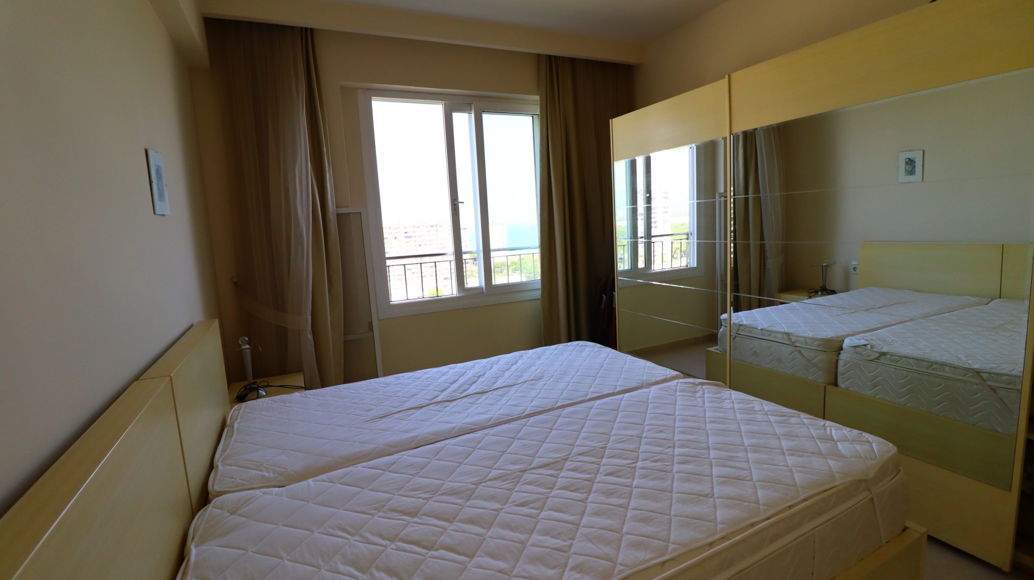 Mersin Erdemli Kargipınarı Queenaba Site 3+1 Geeignete Wohnung zu verkaufen