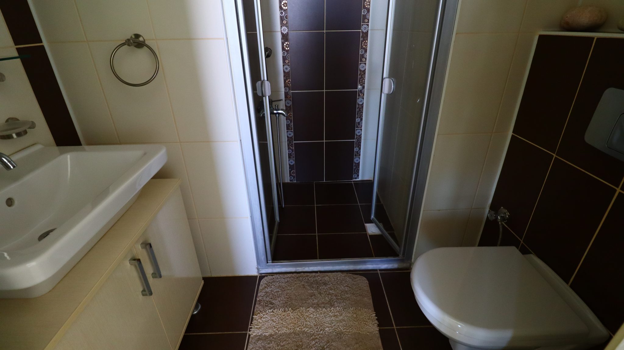 Mersin Erdemli Kargipınarı Queenaba Site 3+1 Geeignete Wohnung zu verkaufen