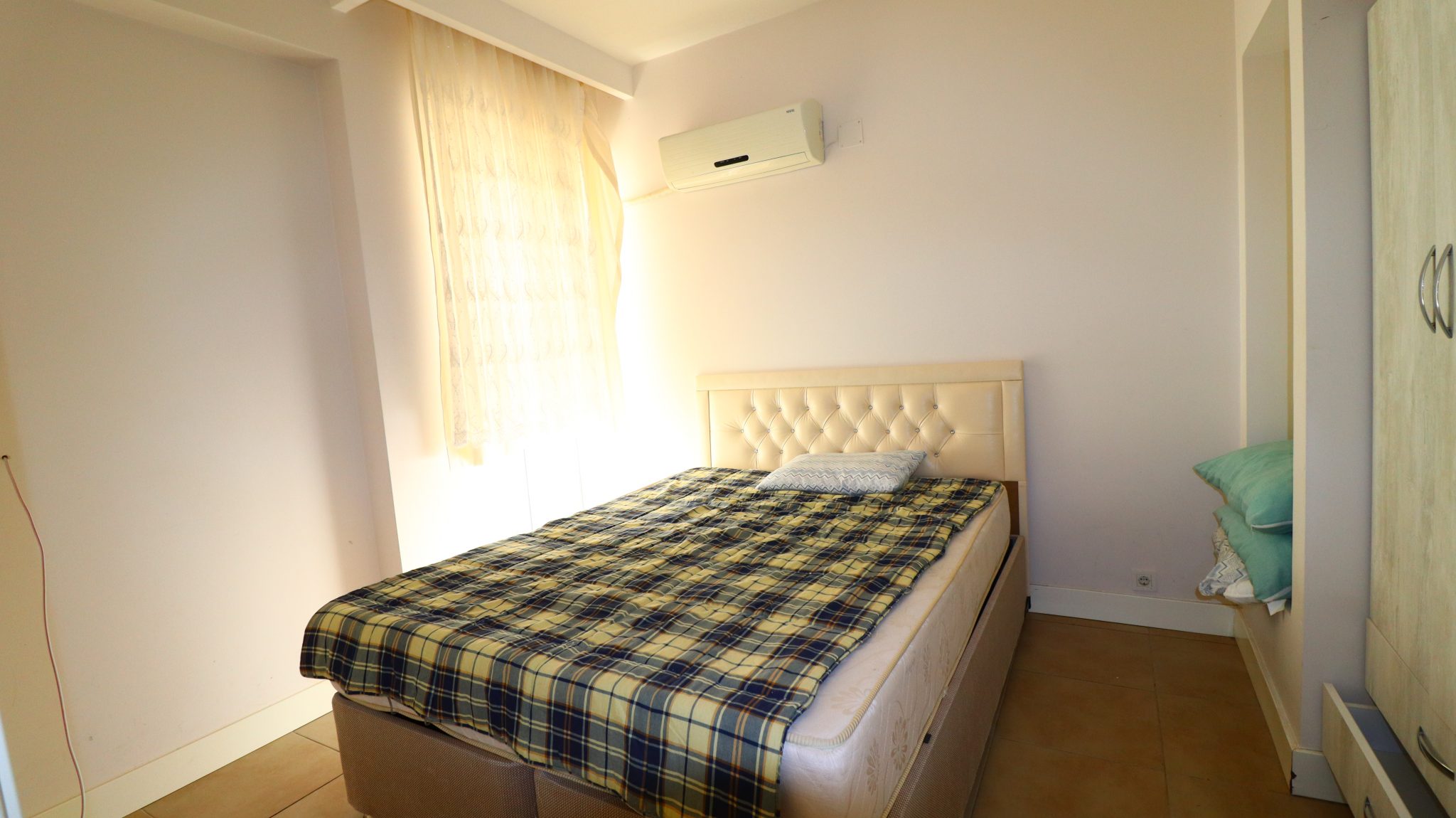 Mersin Erdemli Kargipınarı Queenaba 3 Komplex Möblierte 1+1 Wohnung zu vermieten