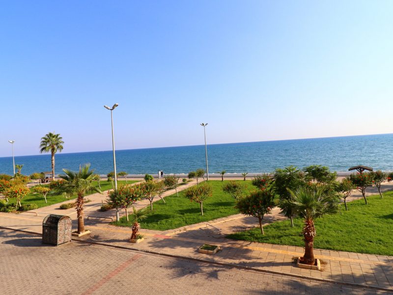 Mersin Erdemli Merkez Denize Sıfır Eşyalı Kiralık  3+1 Daire