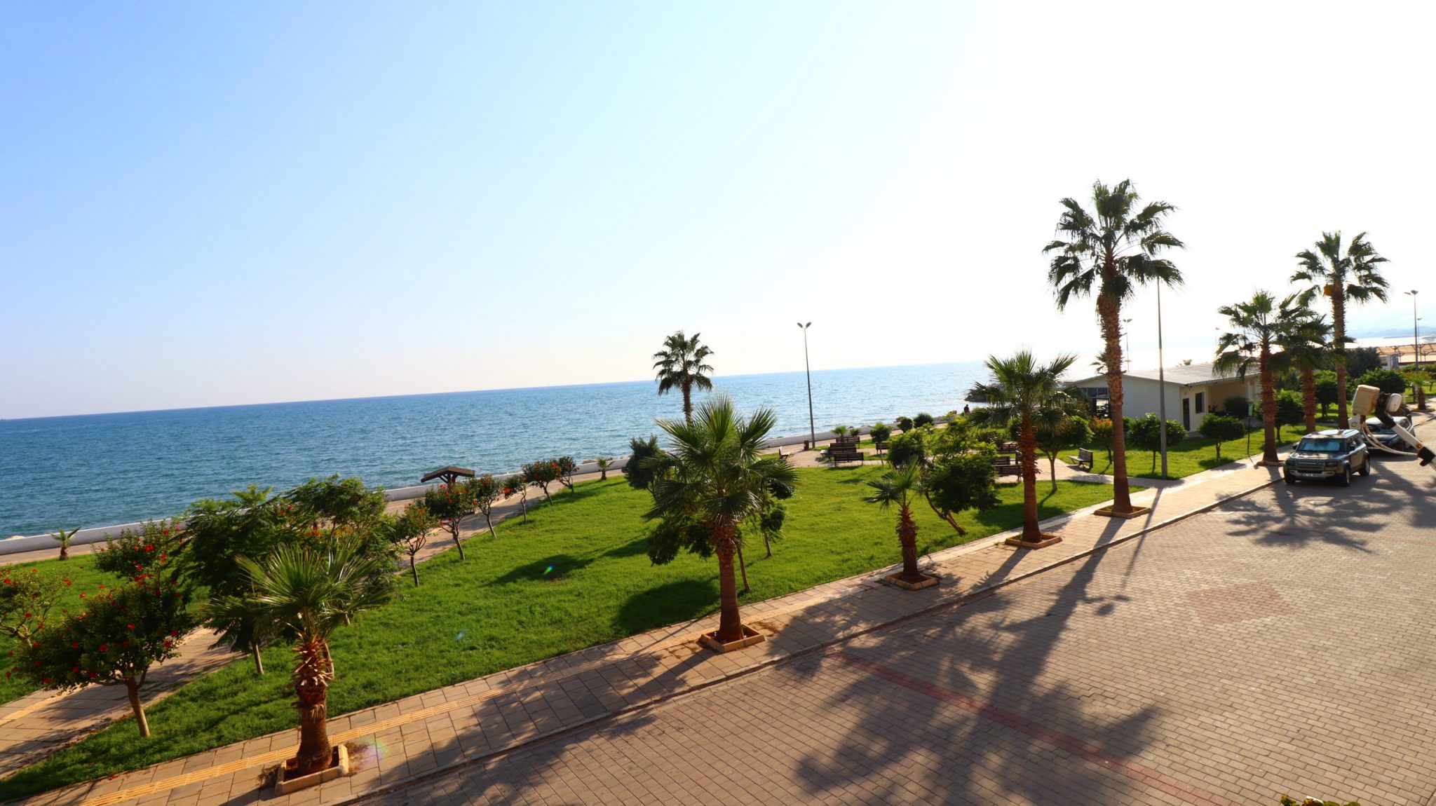 Mersin Erdemli Merkez Denize Sıfır Eşyalı Kiralık  3+1 Daire