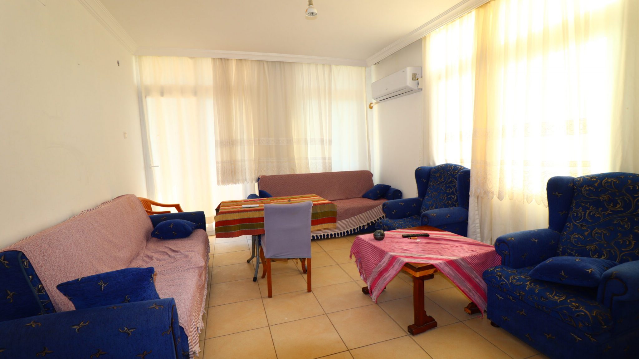 Mersin Erdemli Merkez Denize Sıfır Eşyalı Kiralık  3+1 Daire