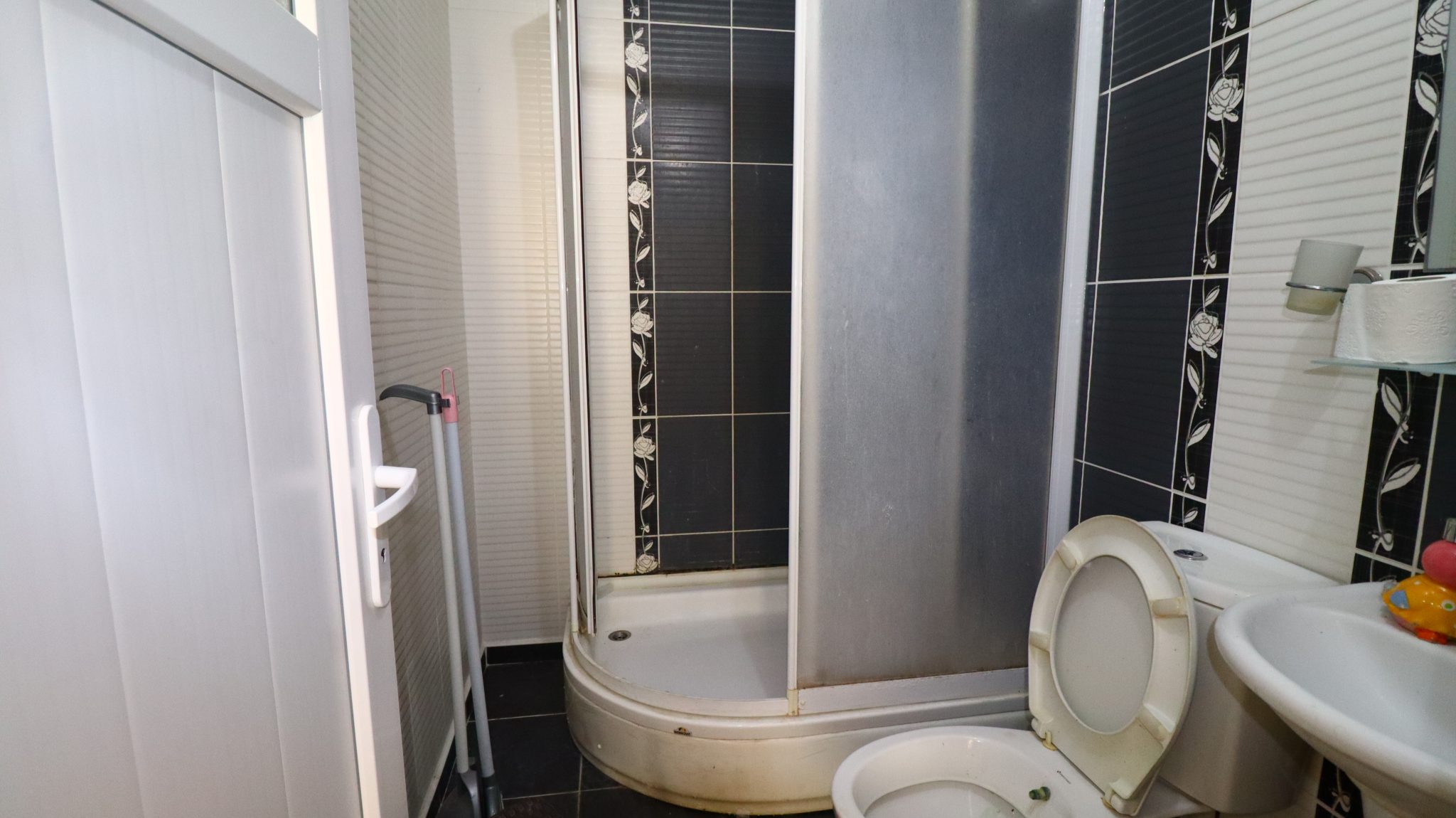 Furnished 3+1 Flat For Rent In Mersin Erdemli Center By The Sea