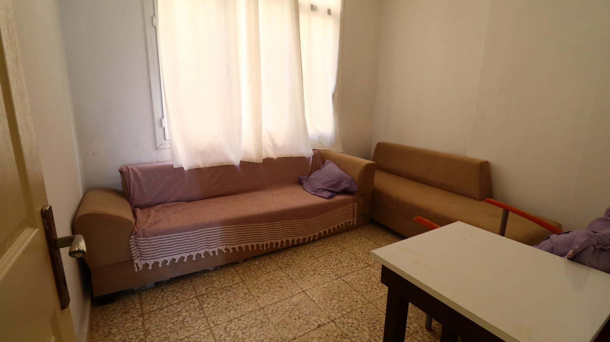 Furnished 3+1 Flat For Rent In Mersin Erdemli Center By The Sea