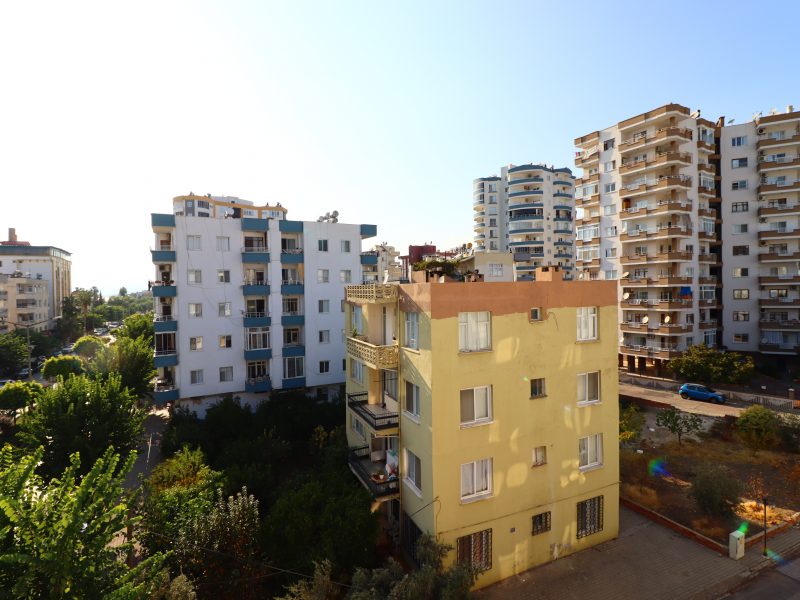 Mersin Erdemli Merkez Denize 100 mt Satılık 2+1 Daire