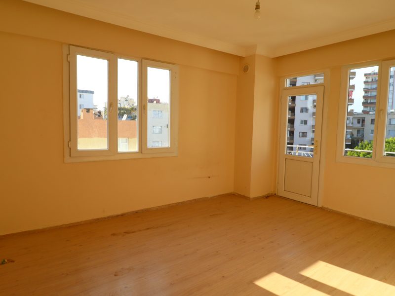 Mersin Erdemli Merkez Denize 100 mt Satılık 2+1 Daire