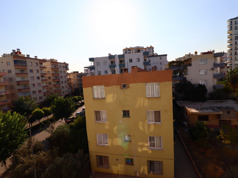 Mersin Erdemli Merkez Denize 100 mt Satılık 2+1 Daire