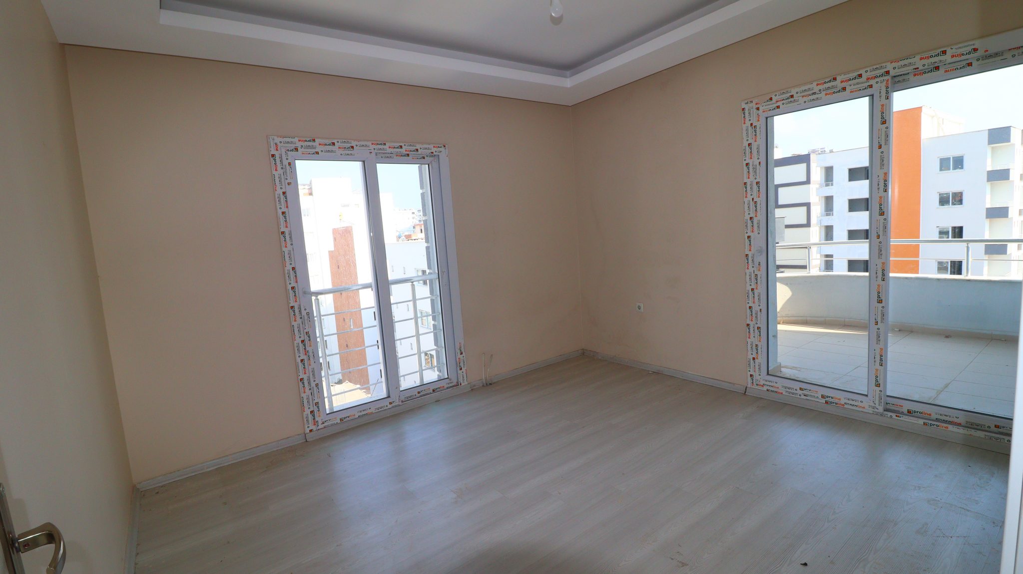 3+1 Independent Kitchen Flat for Sale in Mersin Erdemli with Mediterranean Sea View