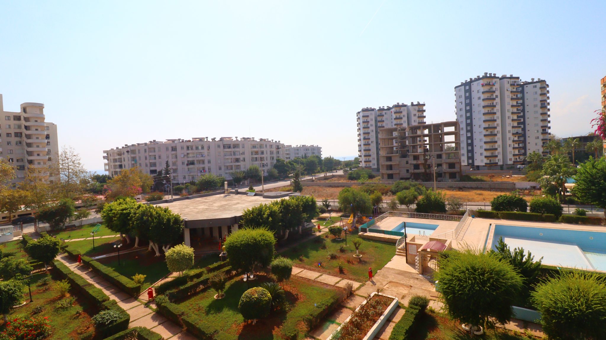 Mersin Erdemli Arpaçbahşiş Gümüştur 1 3+1 Wohnung am Pool zu verkaufen
