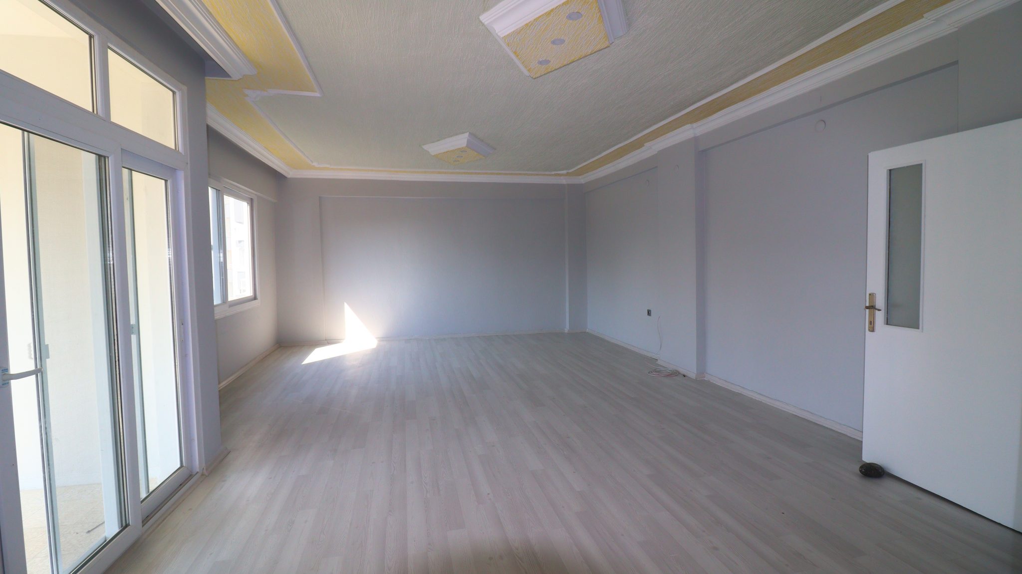 Mersin Erdemli Arpaçbahşiş Gümüştur 1 3+1 Wohnung am Pool zu verkaufen