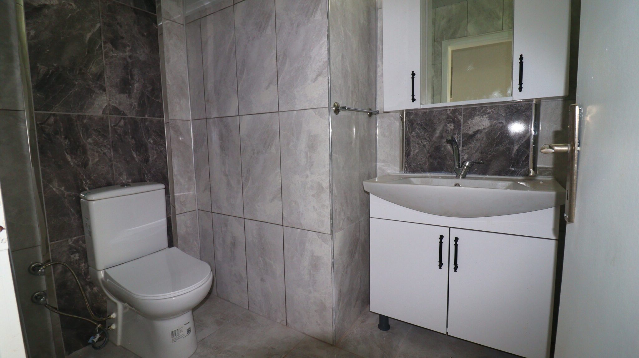 Mersin Erdemli Arpaçbahşiş Gümüştur 1 3+1 Satılık Havuz Cephe Daire
