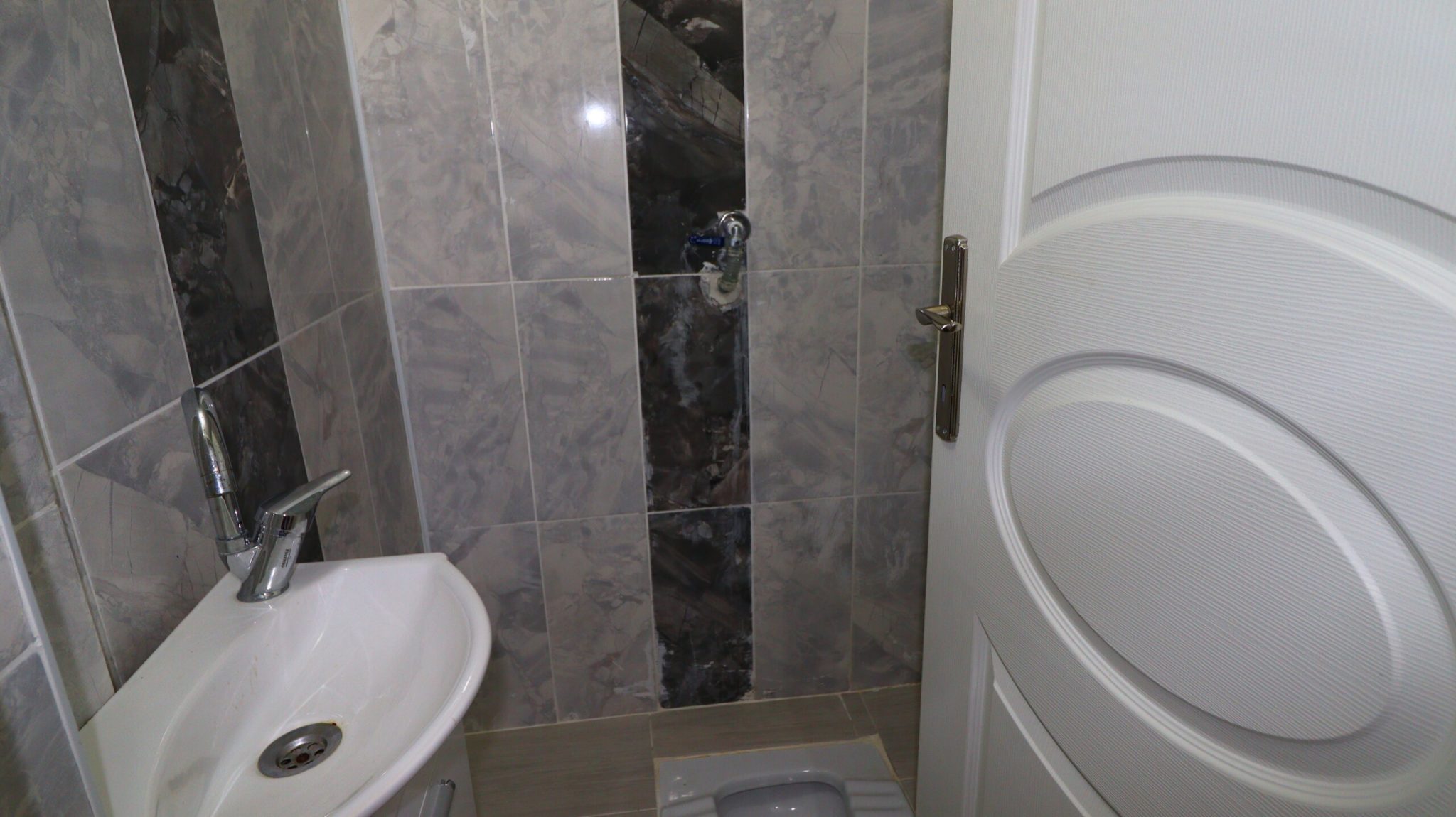 Mersin Erdemli Aşağı Alata Sahile Sıfır Satılık 2+1 Daire