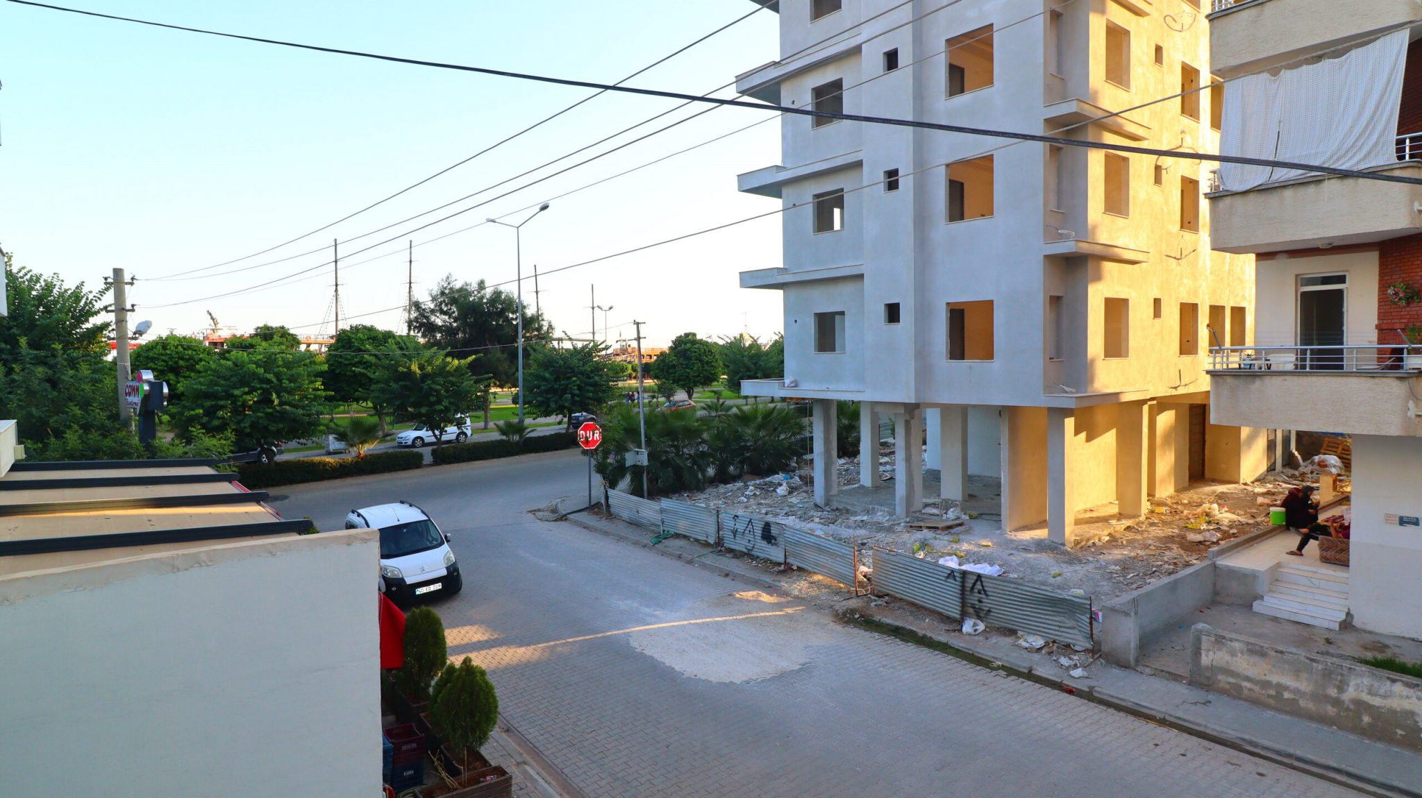 Mersin Erdemli Aşağı Alata Sahile Sıfır Satılık 2+1 Daire
