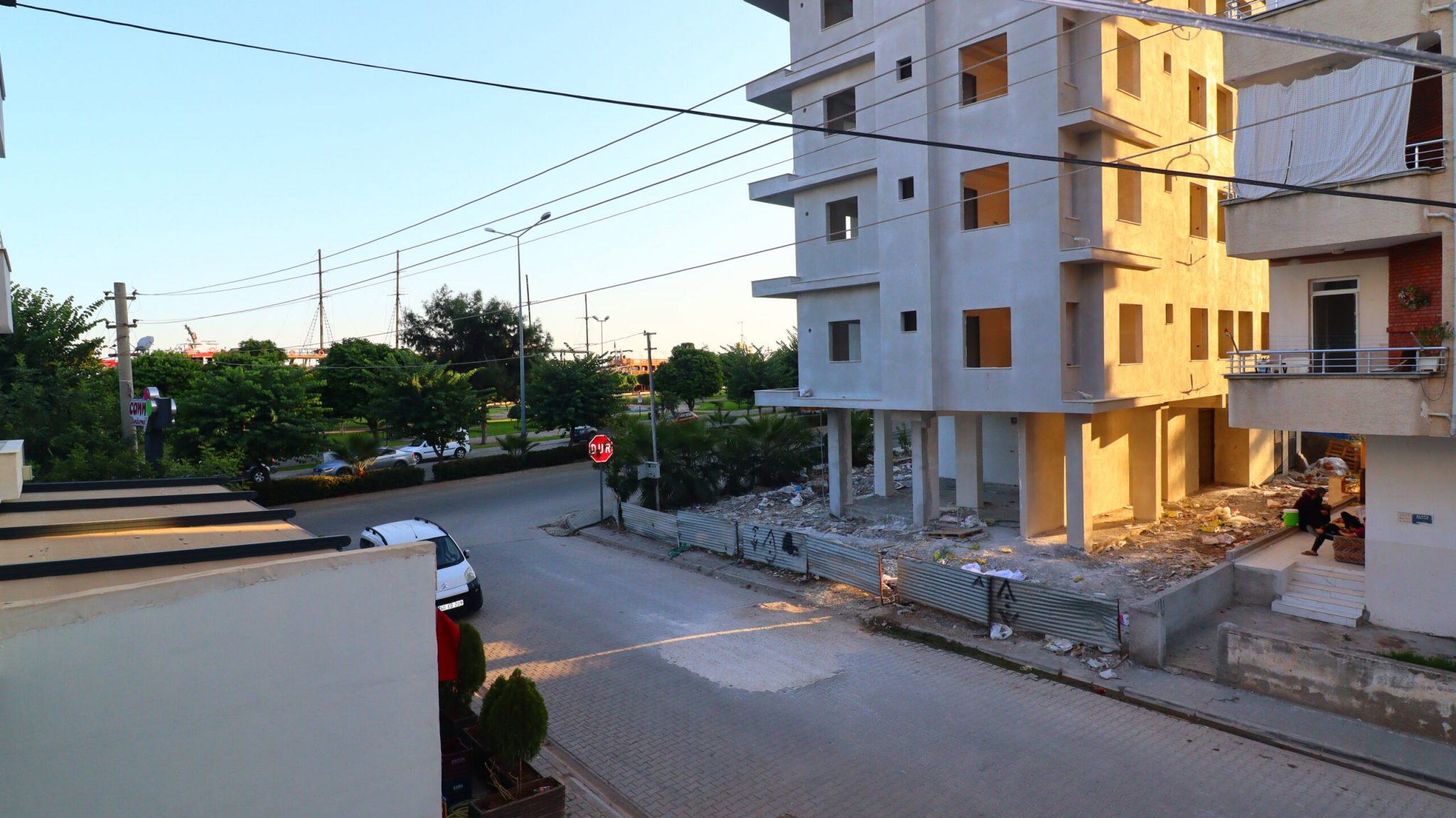 Mersin Erdemli Aşağı Alata Sahile Sıfır Satılık 2+1 Daire