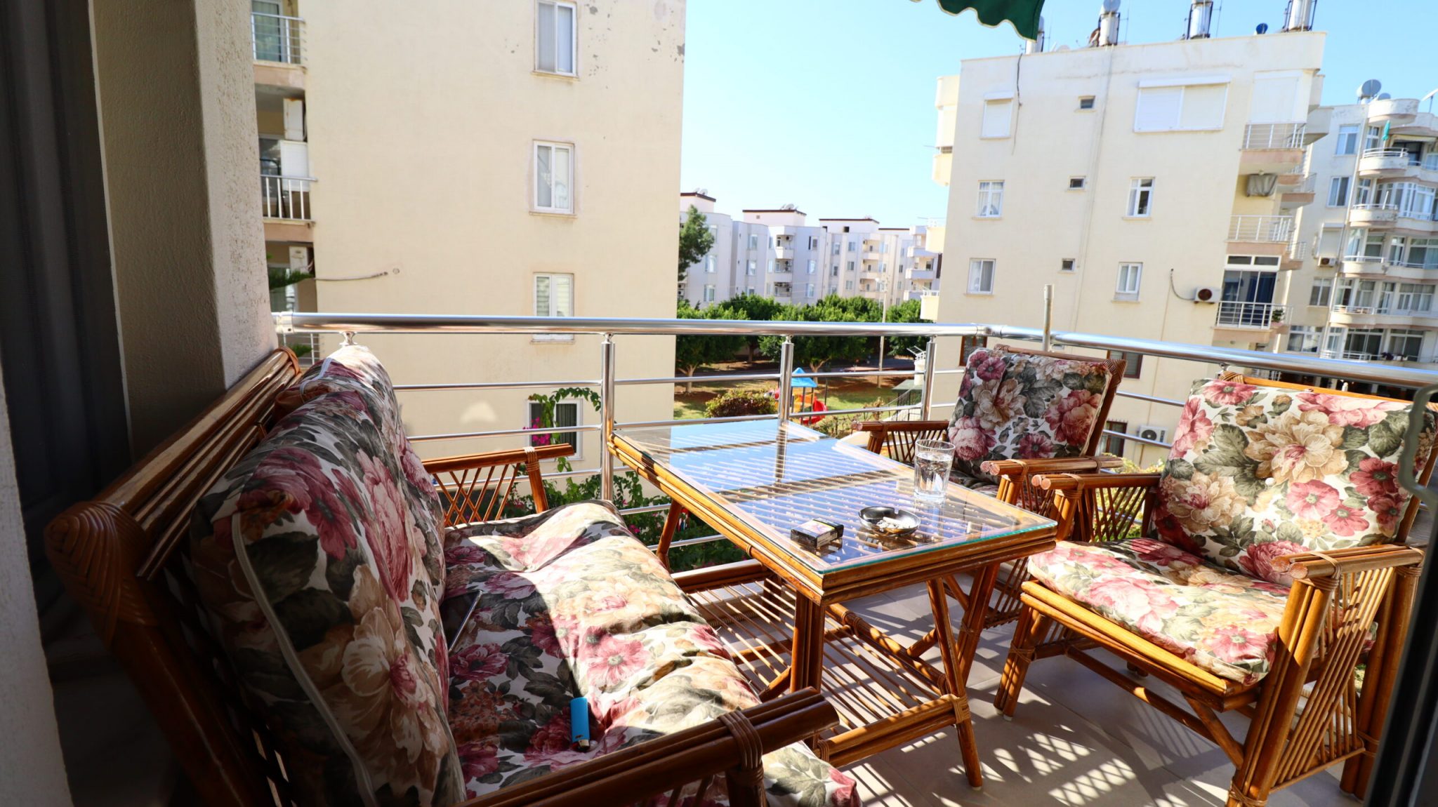 Mersin Erdemli Kumkuyu Korikos Sitesi Deniz Manzaralı  Eşyalı Kiralık 1+1 Daire
