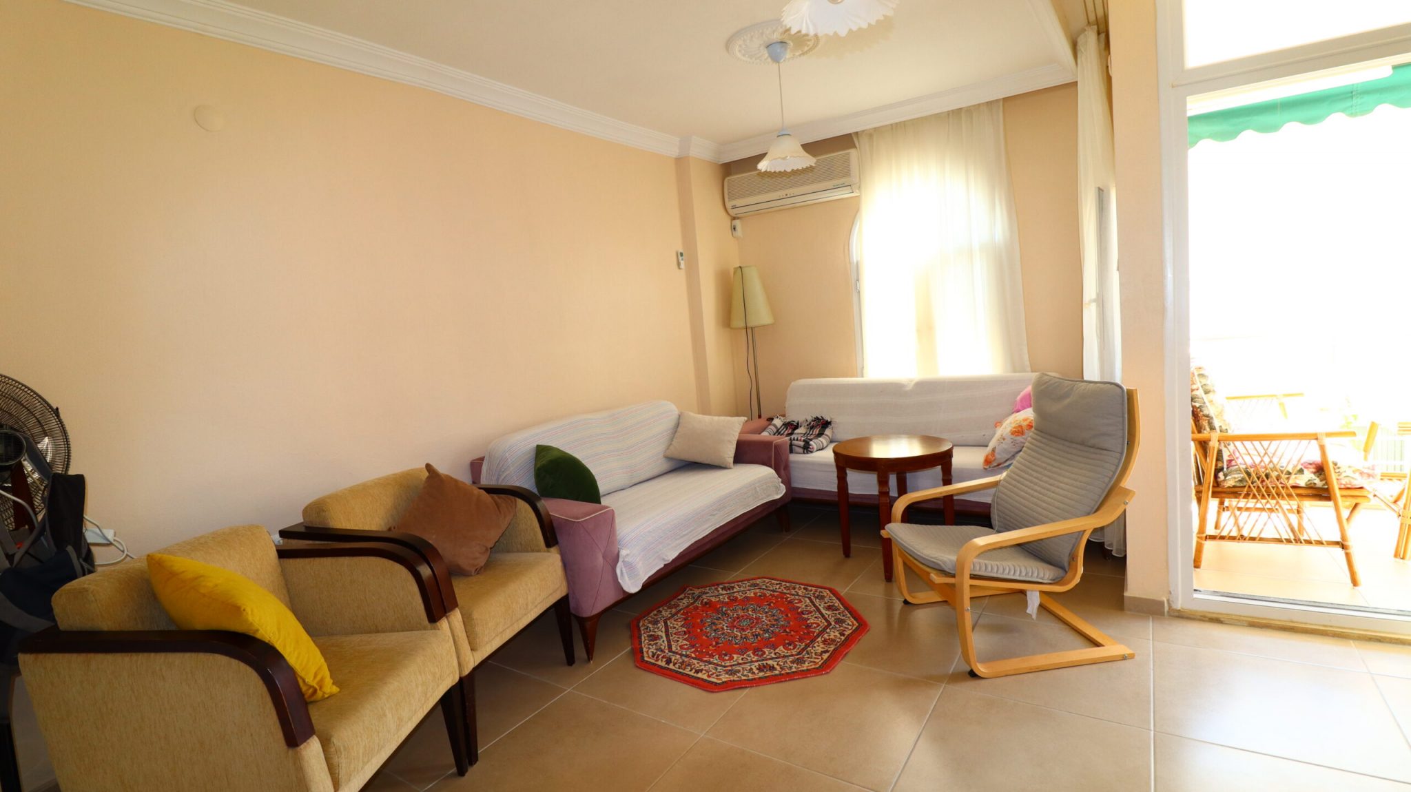 Mersin Erdemli Kumkuyu Korikos Sitesi Deniz Manzaralı  Eşyalı Kiralık 1+1 Daire