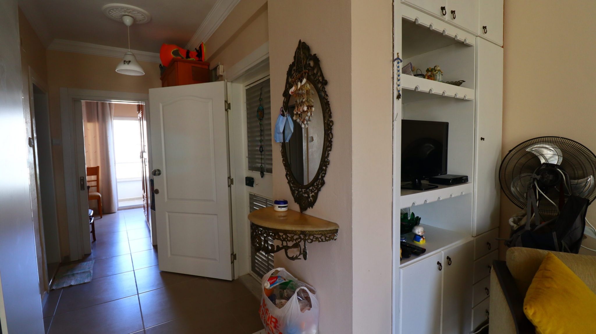 Mersin Erdemli Kumkuyu Korikos Sitesi Deniz Manzaralı  Eşyalı Kiralık 1+1 Daire